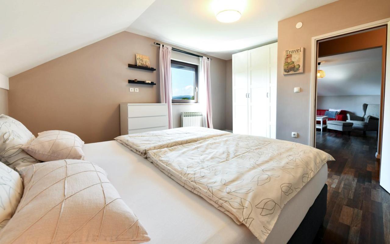 Apartment Murva Drežnik Grad Exteriör bild